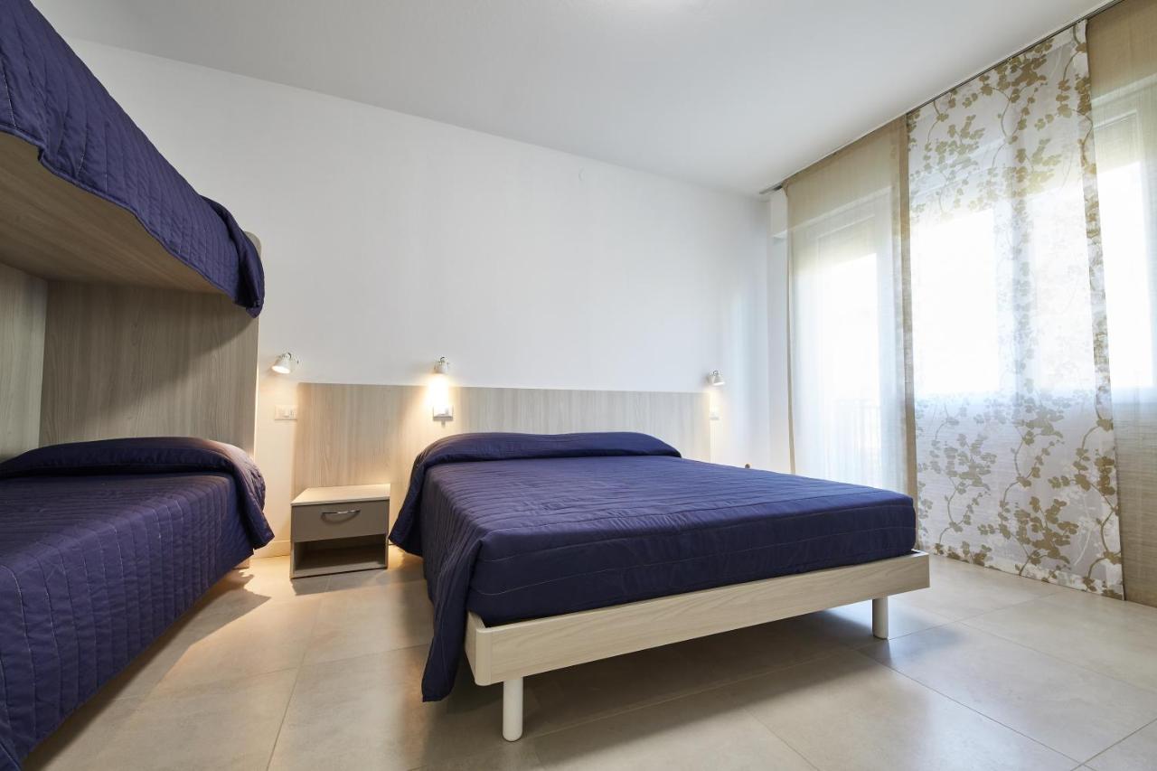 Lilium Maris Hotel Bibione Exteriör bild