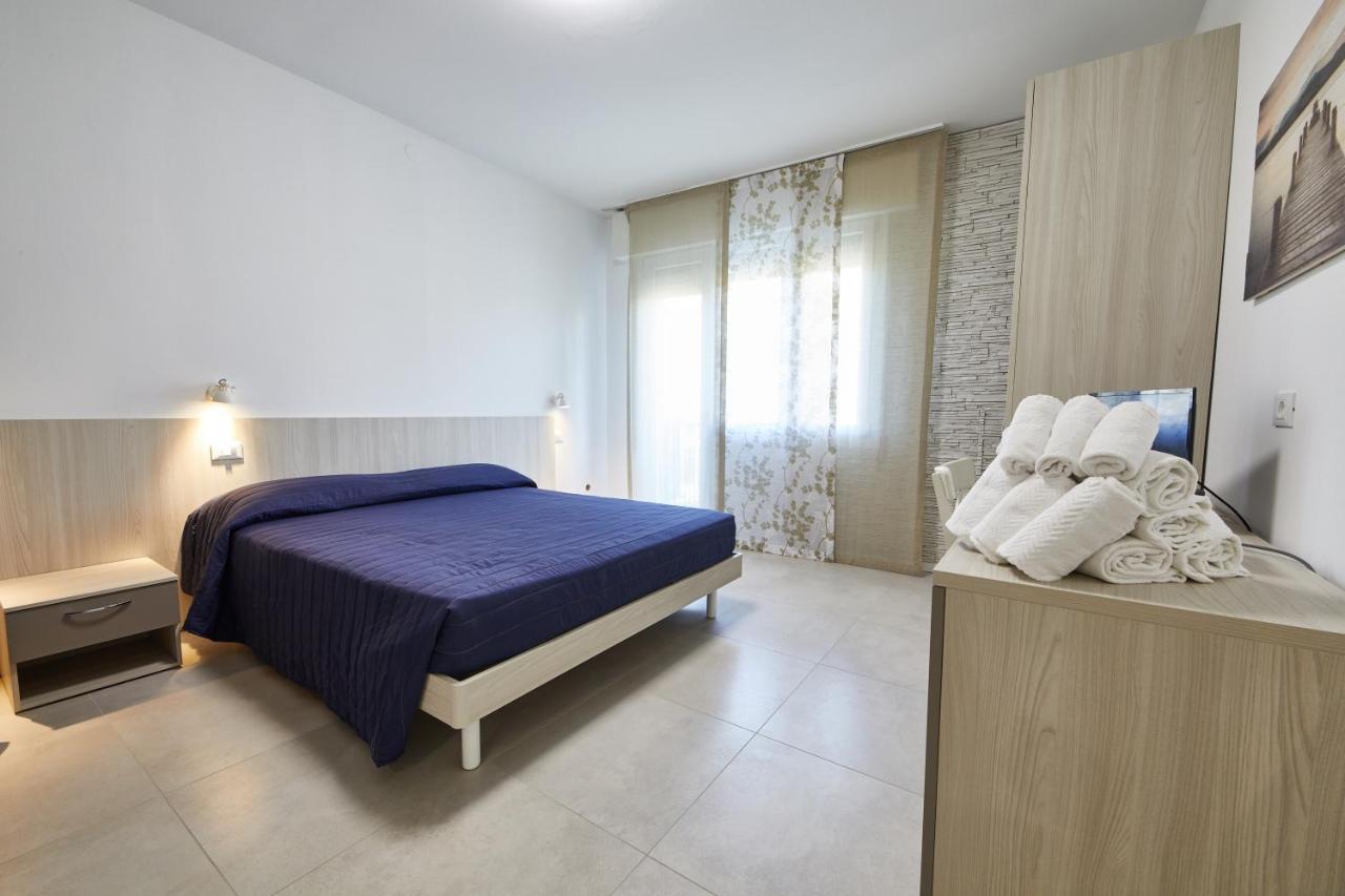 Lilium Maris Hotel Bibione Exteriör bild