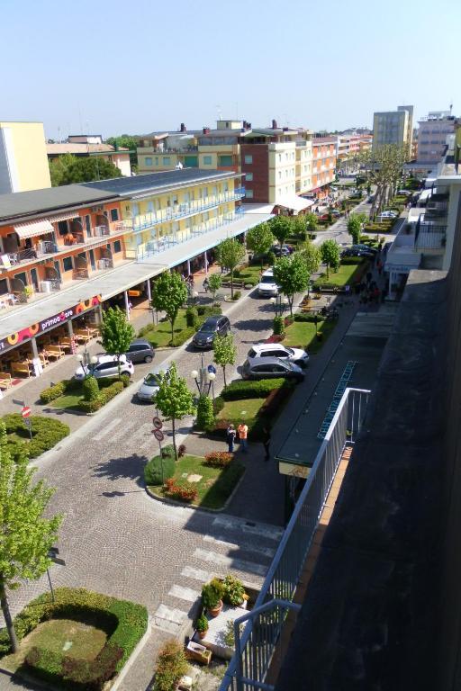 Lilium Maris Hotel Bibione Exteriör bild